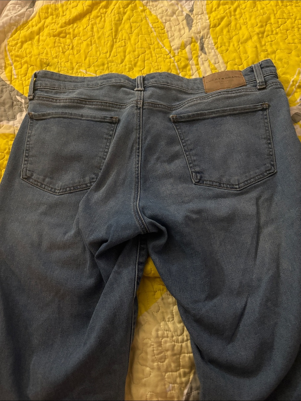 Lucky Brand women’s Light Blue Slim Jeans - Picture 6 of 7